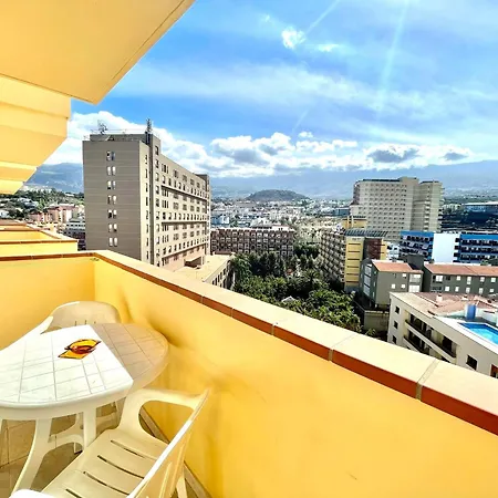 With Ocean Views In Playa Jardin, Puerto De La Cruz * Puerto de la Cruz (Tenerife)