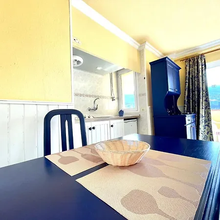 With Ocean Views In Playa Jardin, Puerto De La Cruz Apartment Puerto de la Cruz (Tenerife)